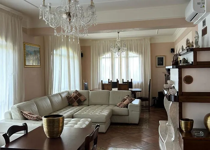 Maria Villa San Giovanni