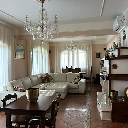 Maria Villa San Giovanni